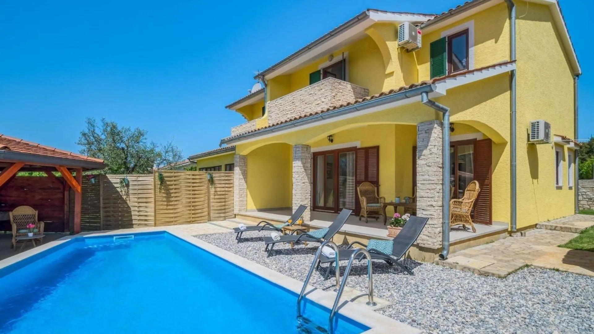 Ferienhaus Chiara In Rogivici Rogovici
