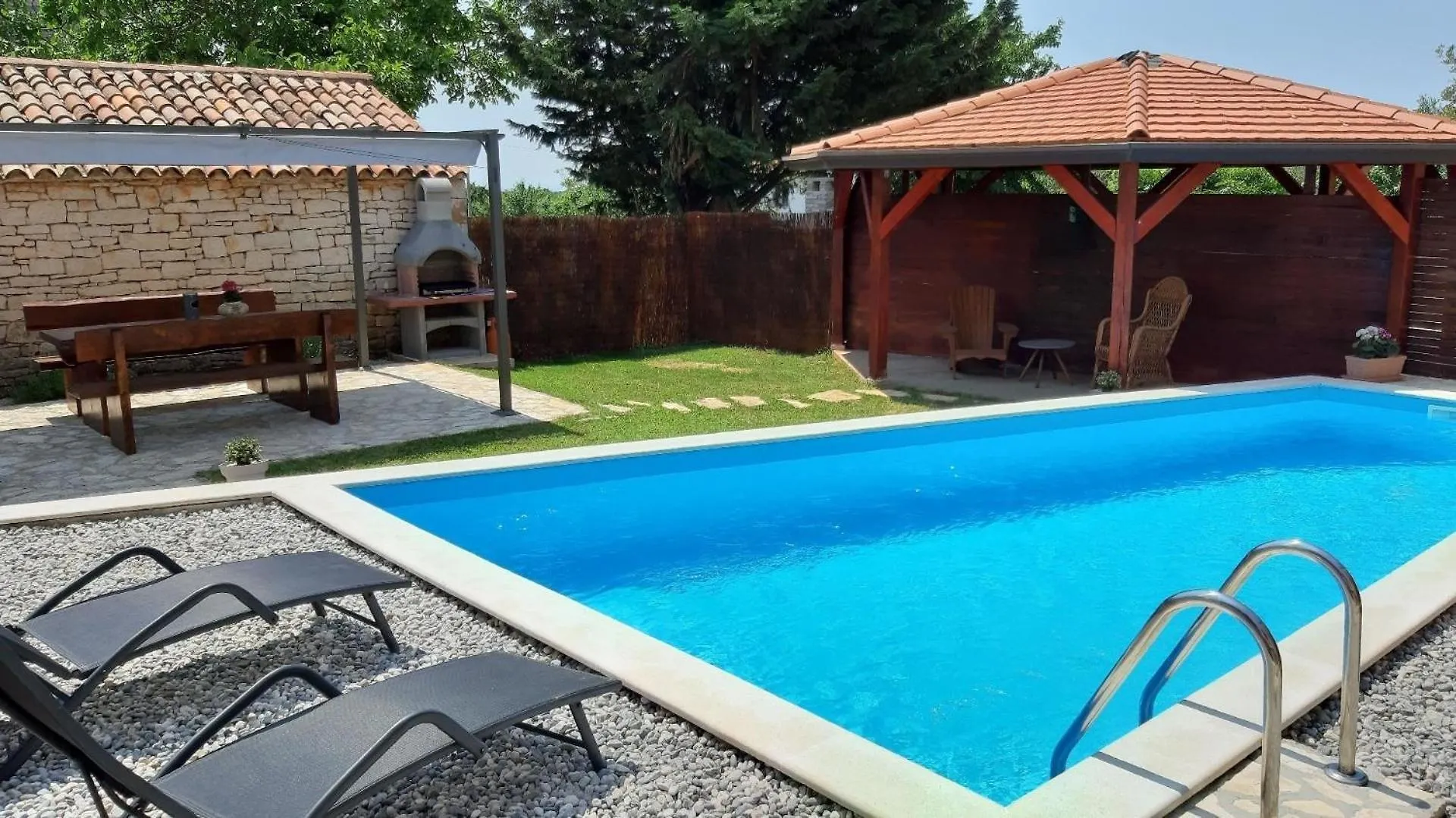 Ferienhaus Chiara In Rogivici Rogovici 0*,